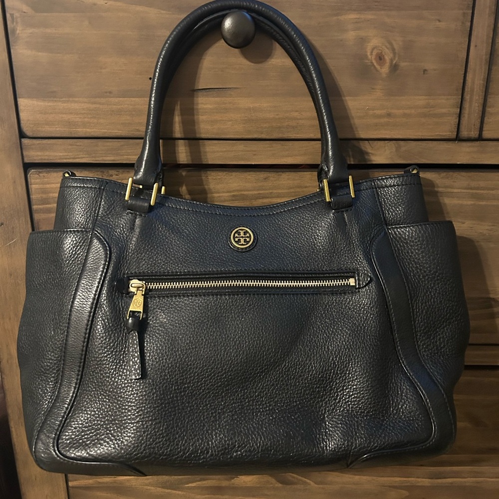 Tory Burch Black Shoulder Bag with Textured Leather and Gold Accents